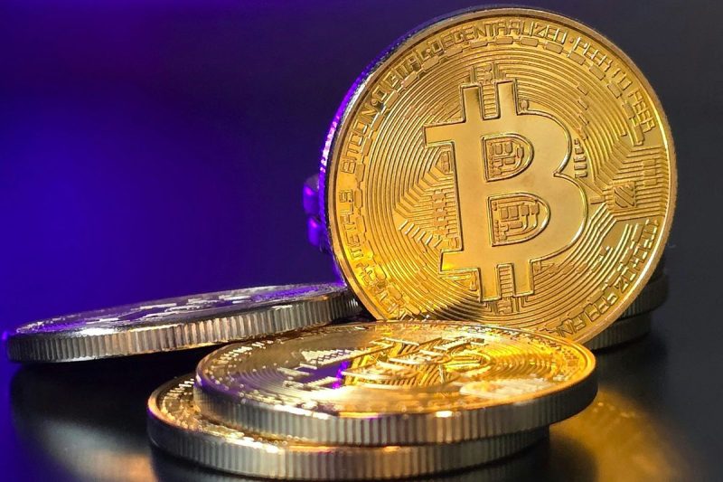 <strong><em></em>Here’s a quick recap of the crypto landscape for Wednesday (September 17) as of 9:00 p.m. UTC. </strong>
Get the latest insights on Bitcoin, Ethereum and altcoins, along with a round-up of key cryptocurrency market news.
                            Bitcoin and Ethereum price update                                
<strong>Bitcoin (BTC) </strong>was priced at US$115,680, a one percent decrease in 24 hours. Its lowest valuation of the day was US$114,940, and its highest was US$116,225. 
<em>Bitcoin price performance, September 17, 2025.</em>
<em>Chart via TradingView.</em>
The crypto markets showed immediate volatility following today’s US Federal Reserve interest rate decision, which was a widely anticipated 25 basis points, lowering the target range to 4 to 4.25 percent.
Bitcoin initially rose slightly above US$116,000, but then dropped below US$115,000 as traders digested Fed Chair Jerome Powell’s remarks. He noted that inflation risks are currently tilted to the upside, while employment risks are to the downside, posing a challenging situation for policy balance. 
<strong>Ether (ETH)</strong> hovered near US$4,500, showing some cautious optimism against the macro backdrop. It was priced at US$4,519.07 at the closing bell, its highest valuation of the day and an increase of 0.6 percent over the past 24 hours. Its lowest valuation on Wednesday was US$4440. 
                            Crypto derivatives analytics and market indicators                                
Total BTC Futures Open Interest was at 727.55K BTC, equivalent to US$84.19 billion, up by 1.15 percent over four hours and 0.04 percent over 24 hours. The perpetual funding rate for BTC was at 0.0057 percent, while the ETH funding rate stood at 0.0041 percent, indicating bullish market sentiment.
Liquidations reached US$143.67 million over the past four hours, with long positions representing the majority, signaling strong selling pressure that could push prices down. <em><em></em></em>
BTC dominance stands at 55.8 percent. 
                            ETF data                                 
Institutional Bitcoin demand is now outpacing new issuance. Bitwise data shows that US spot Bitcoin exchange-traded fund (ETF) inflows far exceed new Bitcoin supply. Monday’s (September 15) Bitcoin ETF inflows were about US$260 million versus ETH’s US$360 million, followed by an uptick to US$292 million on Tuesday (September 16). 
This seven day inflow streak (US$2.9 billion) is the largest since July, pushing total Bitcoin ETF assets to US$151.7 billion, or around 6.6 percent of Bitcoin’s market cap. Data shows  that 97 percent of this surge came from US spot funds, pushing their combined holdings to a record 1.32 million BTC. 
                            Fear and Greed Index snapshot                                
Sentiment gauges have cooled from recent highs. 
CMC’s Crypto Fear & Greed Index currently stands around 51 (neutral), down from “greed” levels last week. 
The neutral reading, which is up only slightly from 49 last week, shows that while neither bullish nor bearish sentiments are dominant, investors are still cautiously optimistic buoyed by ETF inflows and Fed hopes of favorable interest rates.
<em><em>CMC Crypto Fear and Greed Index, Bitcoin price and Bitcoin volume. </em></em>
<em>Chart via CoinMarketCap.</em>
                            Altcoin price update                                
Altcoins continued to show strength midweek, with many outperforming Bitcoin. 
<strong>Solana (SOL)</strong> was priced at US$238.66, an increase of 0.4 percent over the last 24 hours and its highest valuation of the day. Its lowest valuation on Wednesday was US$232.78. 
<strong>XRP</strong> was trading for US$3.04, down by 0.4 percent in the past 24 hours. Its lowest valuation of the day was US$2.99, and its highest value was US$3.06. 
<strong>SUI (Sui)</strong> was valued at US$3.68, trading at its highest valuation of the day and up by 1.3 percent over the past 24 hours. Its lowest price point today was US$3.54.
<strong>Cardano (ADA)</strong> was priced at US$0.8832, up by 1.3 percent over 24 hours to its highest value of the day. Its lowest valuation was US$0.8634. 
                            Today’s crypto news to know                                
Bitcoin ETF inflows surge to highest level since July
Bitcoin exchange-traded products drew their largest weekly inflows since late July, according to K33 Research, as institutional investors piled back into the market. 
Net inflows totaled 20,685 BTC, pushing US spot ETFs’ combined holdings to a record 1.32 million BTC. 
Analysts say the fresh demand is outpacing new supply nearly nine times over, creating strong upward pressure on prices. Bitwise notes that this reallocation is coming at the expense of Ethereum, with capital flowing back into Bitcoin after months of mixed positioning. ETF inflows have become a critical driver of performance, with Bitwise data showing an unprecedented correlation between flows and price action.
With more than 22,000 BTC accumulated via funds in the last month, compared with just 14,000 newly mined, analysts see this as a bullish signal for the final quarter of the year.
Forward Industries files for US$4 billion ATM equity offering
Forward Industries (NASDAQ:FORD), a prominent Solana treasury company, has filed with the US Securities and Exchange Commission (SEC) to establish an at-the-market (ATM) equity offering program. 
This initiative, announced on Wednesday, will be facilitated by Cantor Fitzgerald and will enable the company to incrementally sell up to US$4 billion of its common stock on the open market.
The company said it plans to use the net proceeds for general corporate purposes, including working capital, its Solana token strategy and acquiring income-generating assets. 
Chairman of the Board, Kyle Samani, stated this offering provides a flexible mechanism to deploy capital for its Solana treasury strategy, scale its position, which already has over 6.8 million SOL purchased, strengthen its balance sheet and pursue growth initiatives. 
Google, Coinbase partner for stablecoin payments in AI protocol 
Google (NASDAQ:GOOGL) and Coinbase Global (NASDAQ:COIN) have joined forces to integrate stablecoin payments into AP2, a new open-source artificial intelligence (AI) payments protocol. 
Developed in close collaboration with Coinbase, Google’s AP2 enables AI applications and agents to autonomously send and receive payments using both traditional methods and stablecoins. The AP2 system aims to establish a universal, secure, compliant, and flexible payment language for both legacy financial rails and emerging digital assets. 
Ultimately, this will enable AI agents to conduct financial transactions in applications like personal shopping or financial advising, without human intervention, a significant step toward an AI economy powered by digital payments.
The initiative extends beyond Google and Coinbase, including the Ethereum Foundation and over 60 other companies from both the crypto and traditional finance sectors, such as Salesforce (NYSE:CRM), American Express (NYSE:AXP) and Etsy.
This partnership ensures the payment infrastructure supports stablecoins and integrates with Coinbase’s existing AI-driven crypto payment system, positioning Coinbase centrally in Google’s efforts to merge AI with digital money, capitalizing on the growing adoption and interest in stablecoins.
Bullish secures New York BitLicense
Bullish has secured a BitLicense from the New York State Department of Financial Services, a key regulatory approval allowing the company’s US entity to legally provide cryptocurrency spot trading and custody services to institutional clients and advanced traders in New York State. This regulatory milestone in New York, a major financial hub, is critical for Bullish’s full-scale launch and expansion in the US market. The company is one of a handful of crypto firms licensed under this rigorous state framework, joining firms like Gemini and Paxos.
The BitLicense will enable Bullish to offer regulated, institutional-grade digital asset services in New York, increasing access for hedge funds, asset managers, banks, and other institutional players.
CEO Tom Farley emphasized the company’s commitment to regulatory compliance and building trusted infrastructure. President Chris Tyrer highlighted that clear regulation drives responsible market evolution and institutional engagement.
Metaplanet expands to US with new Bitcoin income unit
Metaplanet (TSE:3350,OTCQX:MTPLF) has established a Miami-based subsidiary to oversee its Bitcoin income generation business, following the close of a US$1.44 billion global equity sale earlier this month. 
The new arm, Metaplanet Income, received an initial US$15 million capital injection and will focus on derivatives trading and related yield strategies separate from the company’s core treasury holdings. 
Upsized from an original plan of 180 million shares to 385 million due to strong demand, the offering raised ¥212.9 billion in gross proceeds. Funds are earmarked for further Bitcoin purchases through October as well as expansion of income products that have generated steady revenue since late 2024. Management says the new US subsidiary will not materially affect 2025 earnings but strengthens its long-term operational footprint.
Saudi Arabia doubles down on digital payments with Google and Ant
Saudi Arabia is accelerating its financial technology ambitions through new partnerships with Google Pay and Ant International, its central bank confirmed at the Money20/20 conference in Riyadh. Google Pay will now integrate with the country’s mada network, allowing cardholders to manage payments through Google Wallet.
Meanwhile, a collaboration with Ant International aims to enable cross-border QR code payments linking mada with Alipay+ by 2026. The push is expected to benefit small and mid-sized merchants.
<strong>Securities Disclosure: I, Giann Liguid, hold no direct investment interest in any company mentioned in this article.</strong>
<strong></strong><strong>Securities Disclosure: I, Meagen Seatter, hold no direct investment interest in any company mentioned in this article.</strong>
This post appeared first on investingnews.com